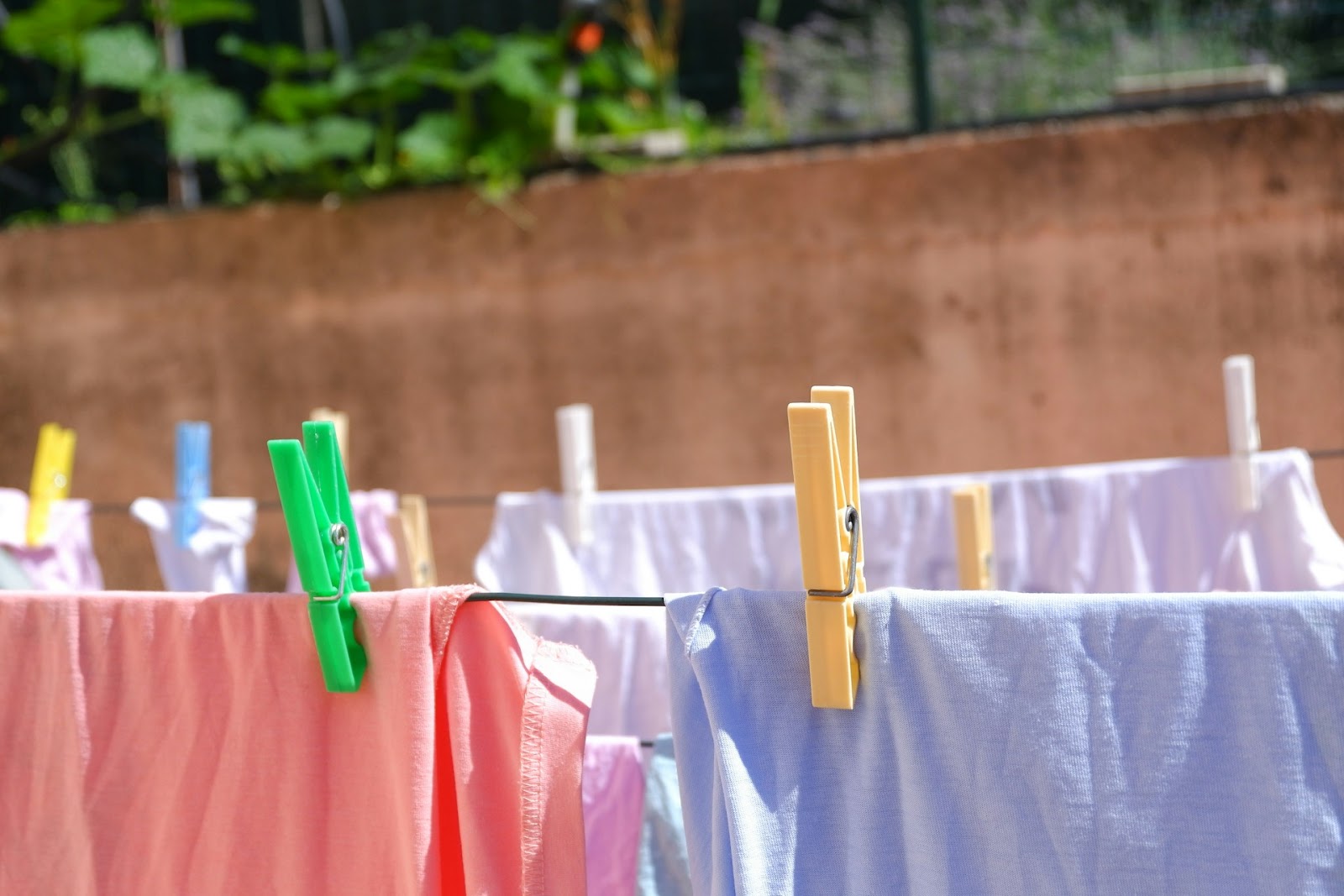 The Connection Between Good Laundry Care and Sustainable Fashion